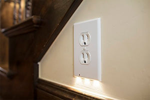 Power Guidelight - Outlet Wall Plate with LED Night Lights